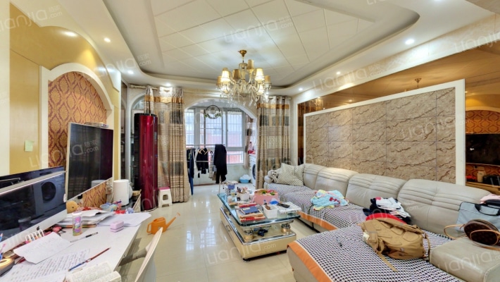 金城逸品A区二手房实景图