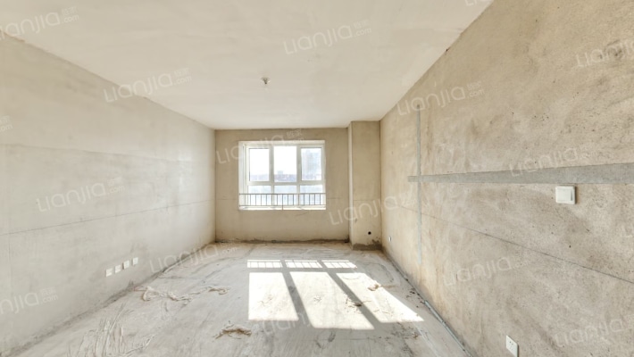 四方怡园二手房实景图