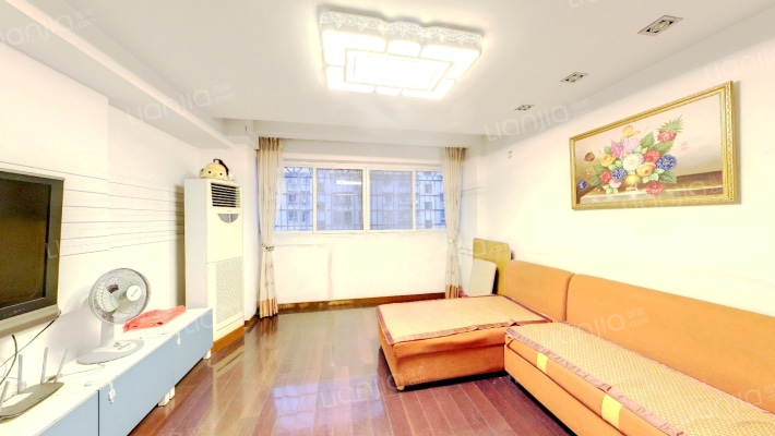 新大世界小区二手房实景图