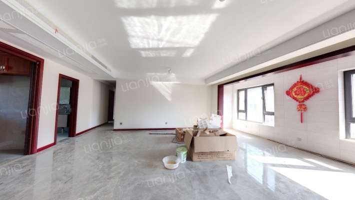 绿地湖语墅壹墅二手房实景图