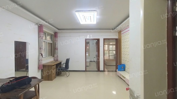 天鹅堡二手房实景图