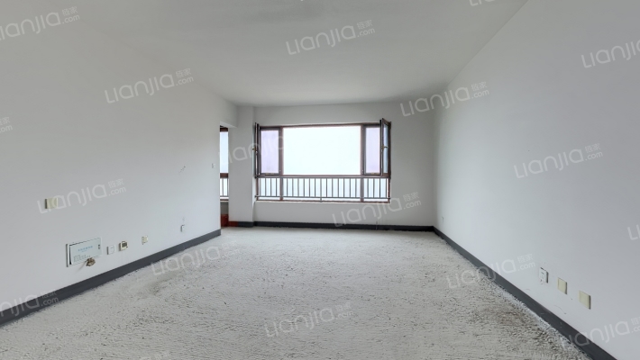 春江花月二手房实景图