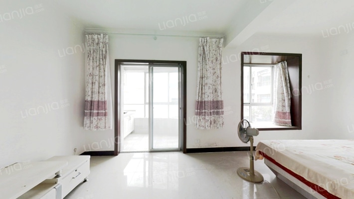 南山汤院二手房实景图