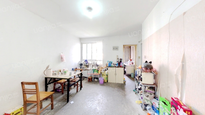 兴贤佳园近贤苑二手房实景图