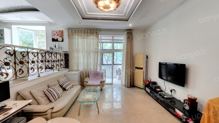 湖畔花园梦泉苑二手房实景图