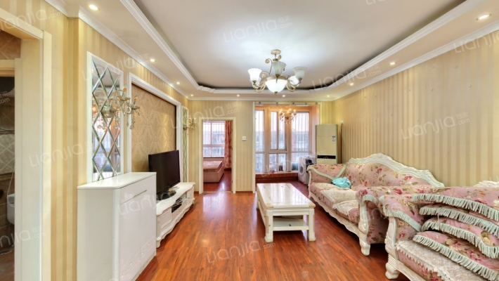 卢西嘉园二手房实景图