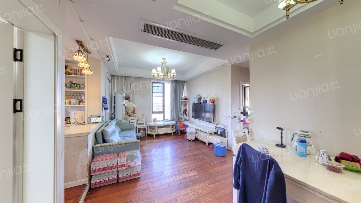 贝利栖溪望府二手房实景图