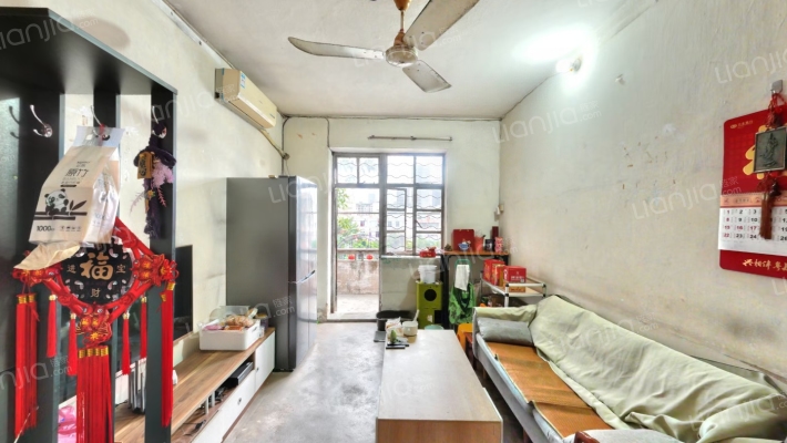 兰埔路174号二手房实景图