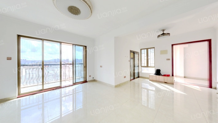 龙光城南一期二手房实景图