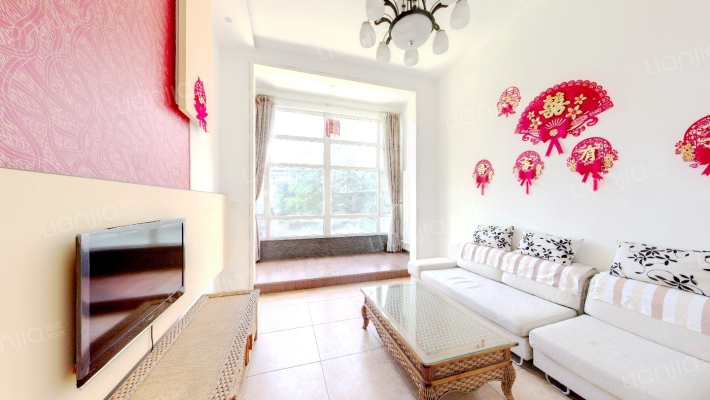 北美晶域蓝湾南区二手房实景图