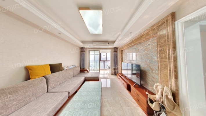 理想城尚珑花苑二手房实景图