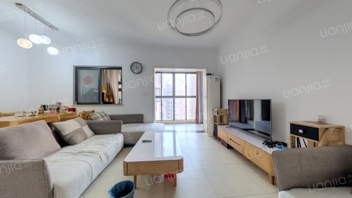 青南美湾二手房实景图