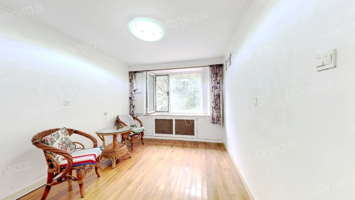 虎滩路二手房实景图