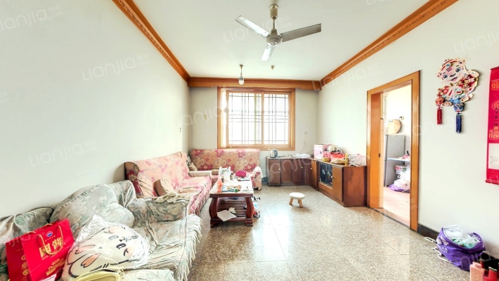 劳动路内衣厂家属院二手房实景图