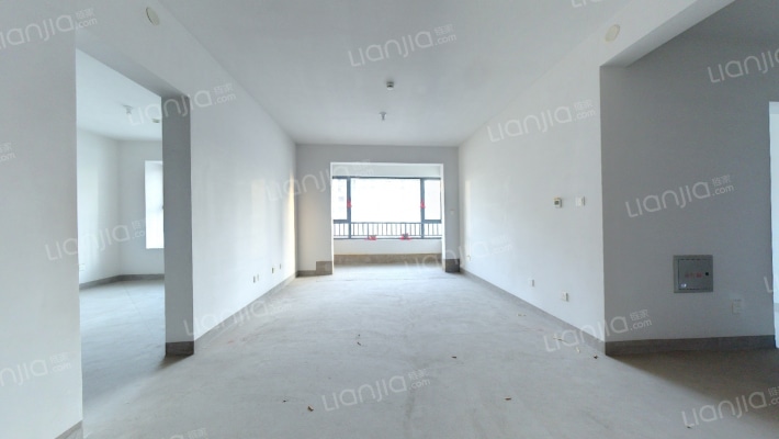 绿地IFC中央公馆B9区二手房实景图