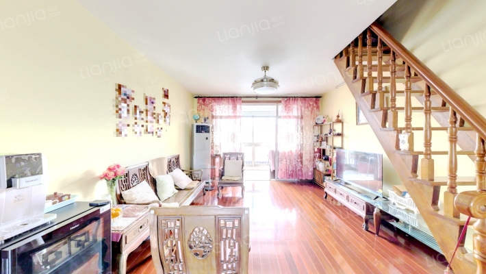 极景易家二手房实景图