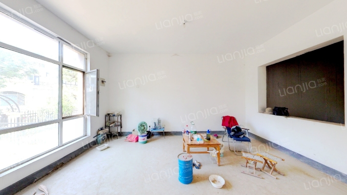 瑞境皇冠水岸二手房实景图