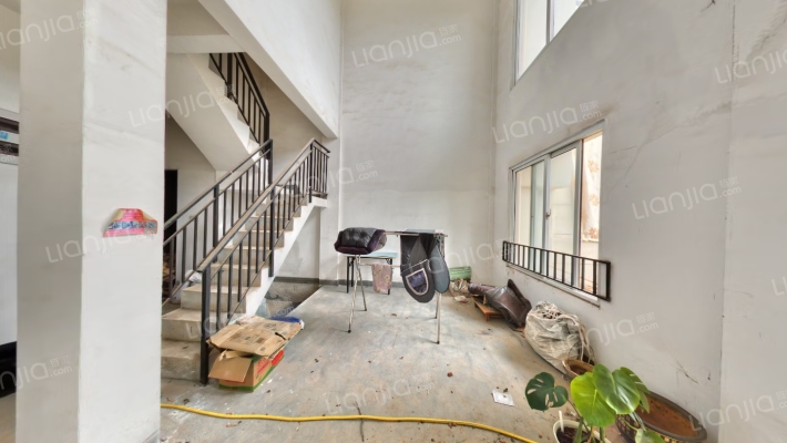 世茂龙湾二期二手房实景图