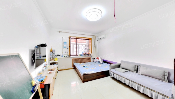 经纬四道街二手房实景图