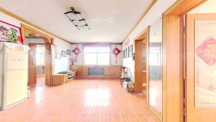 新海滨住宅小区二手房实景图