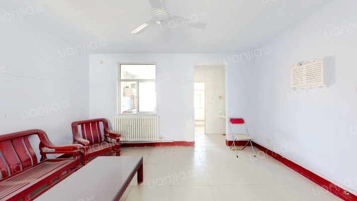 泰安市实验设备厂宿舍二手房实景图