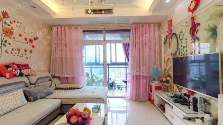 宝桐佳苑二手房实景图