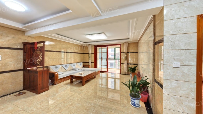 龙山佳苑二手房实景图