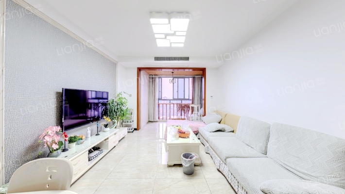 金雁凯旋城二手房实景图