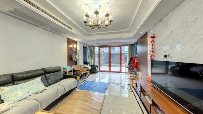 港城华府二手房实景图