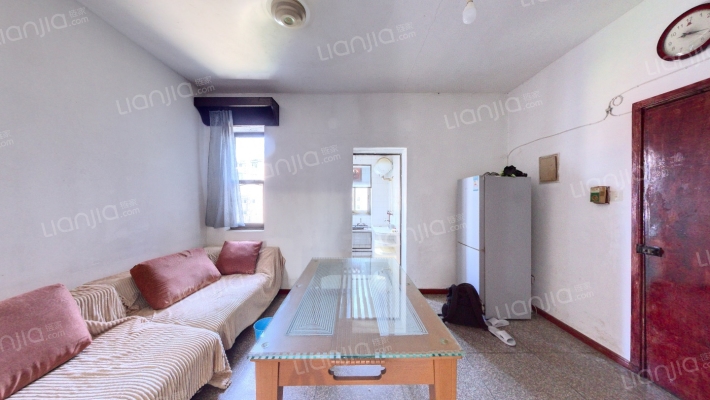 南搪宿舍二手房实景图