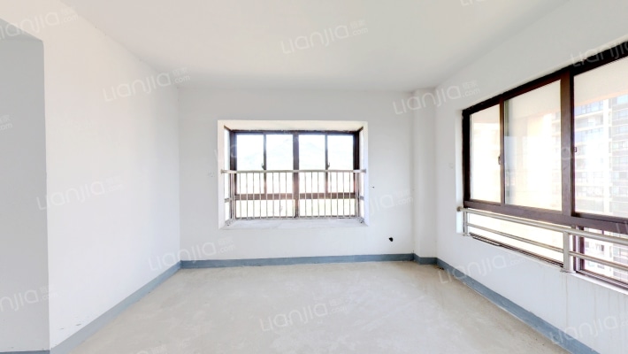 佐溪璟和花园二手房实景图