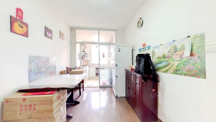 青龙新村二手房实景图