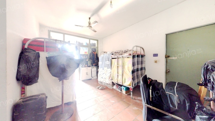 东二道街74号二手房实景图