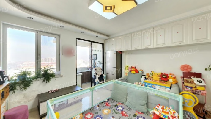 世代龙泽湾二手房实景图