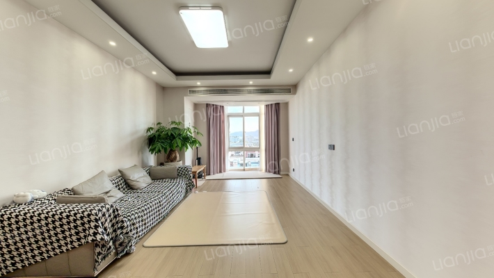 湖畔花园夕照苑二手房实景图