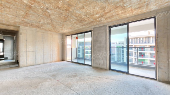 保利宸上印二手房实景图