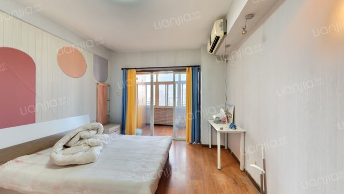 新艺城二手房实景图