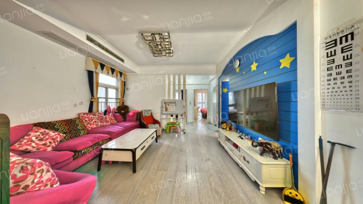 新域柠檬特区二手房实景图