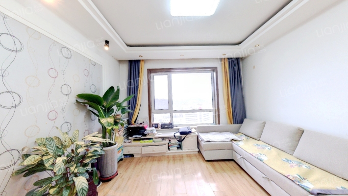 宏城金棕榈二手房实景图