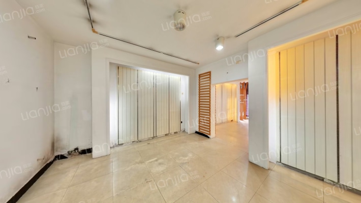 文运街医药公司宿舍二手房实景图