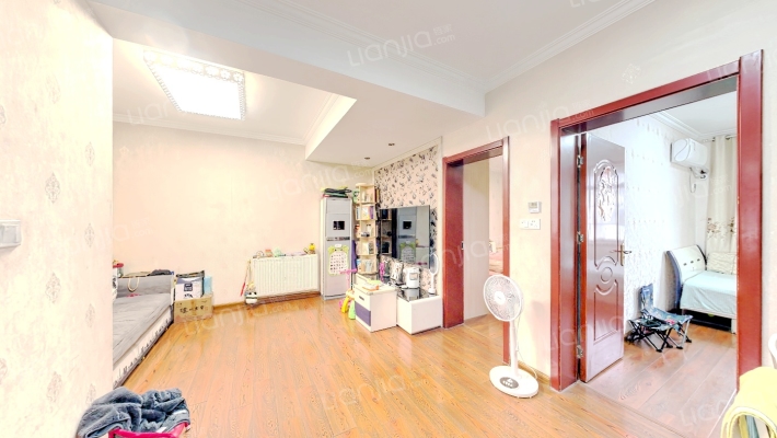 体育东村二手房实景图