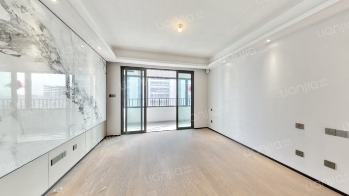 晴翠府二手房实景图