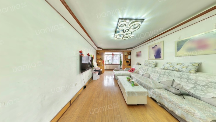 武警小区(青川路)二手房实景图