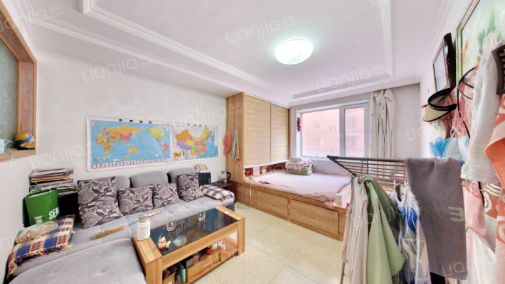 粮食小区二手房实景图