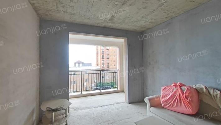 六福花园二手房实景图