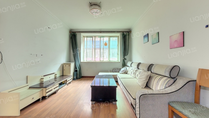 输气小苑二期二手房实景图