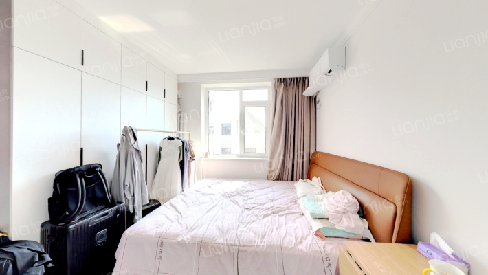 重建里二手房实景图