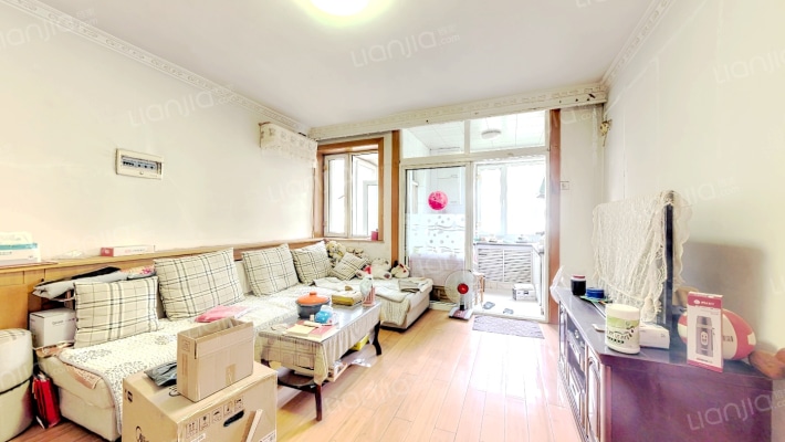 憬园河畔二手房实景图