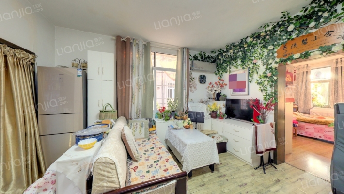 鸿翔巷二手房实景图