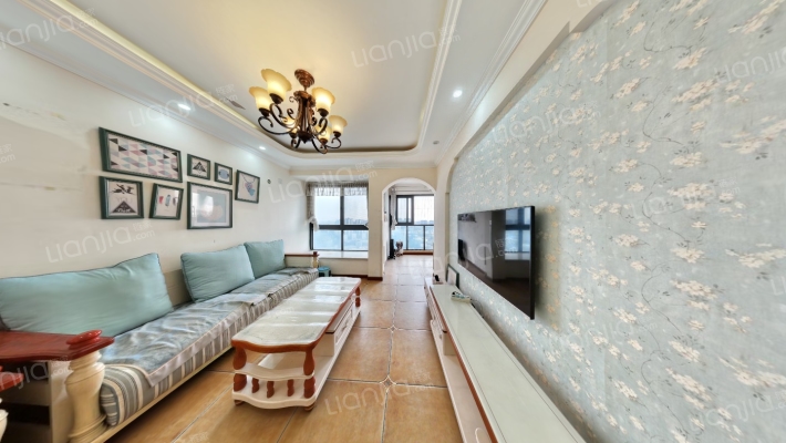 缤纷年华二手房实景图